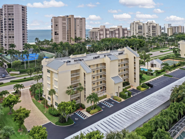 Marco Island Vacation Rental Beach Across the Street